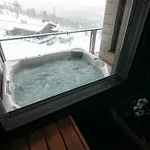 Kultakero Northern Sky, 3br Penthouse With Jacuzzi 128m2 شقة فندقية Pyhätunturi
