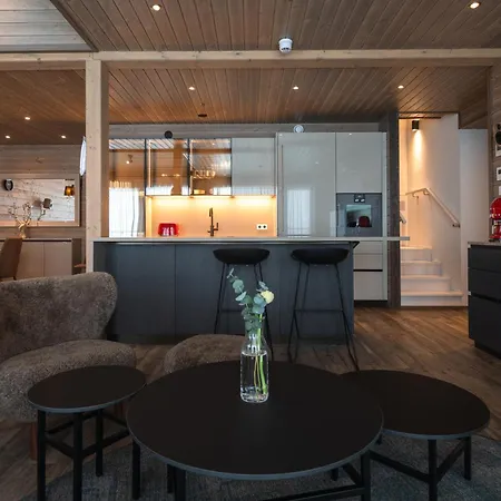 Kultakero Northern Sky, 3br Penthouse With Jacuzzi 128m2 Pyhätunturi