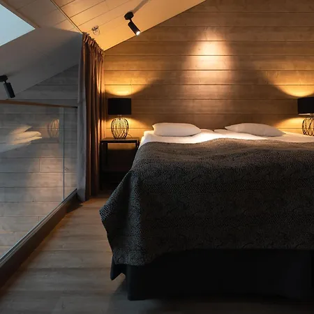 Kultakero Northern Sky, 3br Penthouse With Jacuzzi 128m2 4* Pyhätunturi