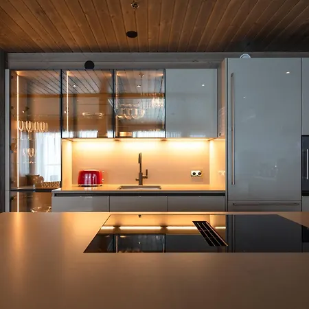 Kultakero Northern Sky, 3br Penthouse With Jacuzzi 128m2 Pyhätunturi